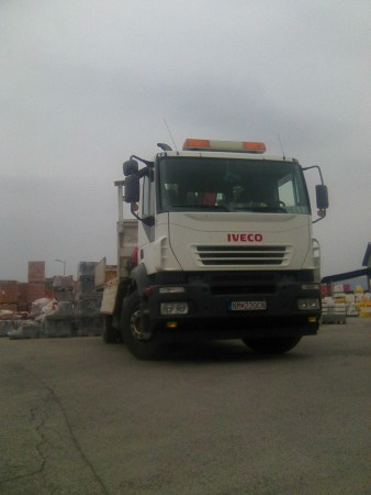 Sklápač s HR 4m - 2,500 Kg   8m - 1320 Kg, Nosnosť  8 t